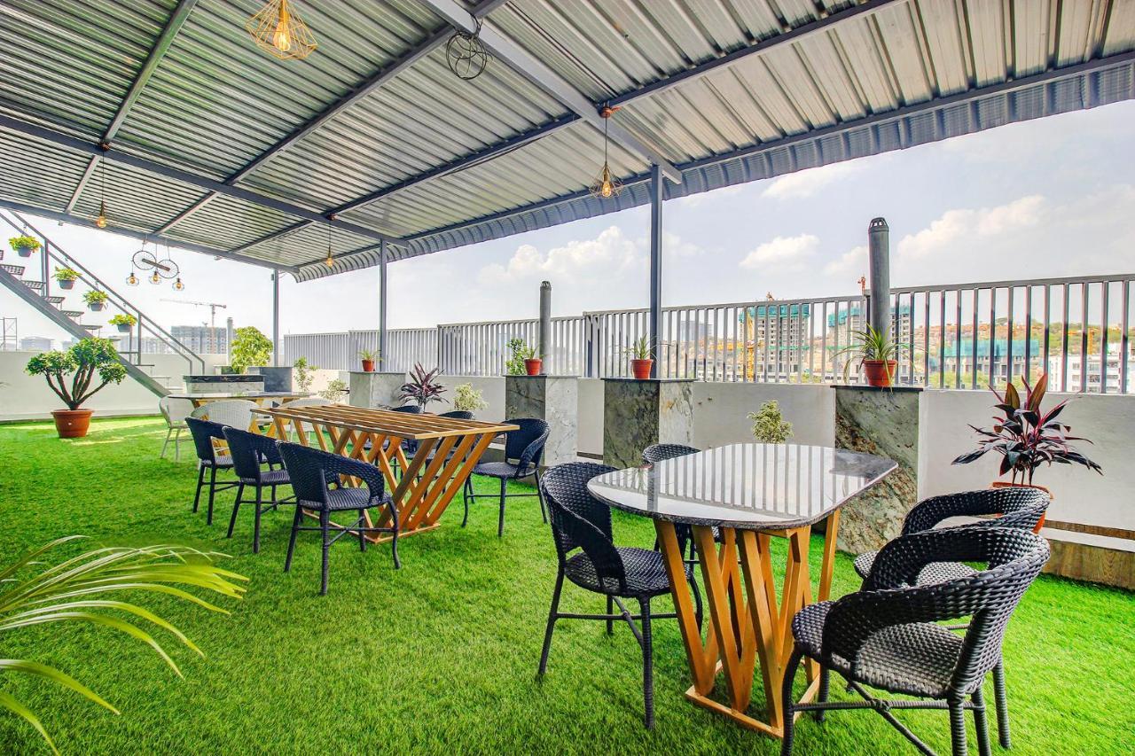 Fabhotel W Grand Suites - Nr Lanco Hills, Manikonda ไฮเดอราบัด ภายนอก รูปภาพ